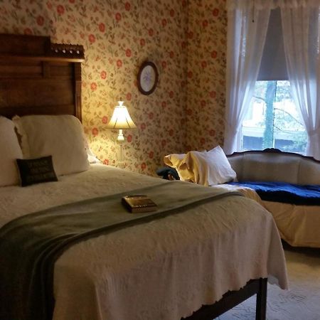 Spahn House Bed And Breakfast Senatobia Exterior photo